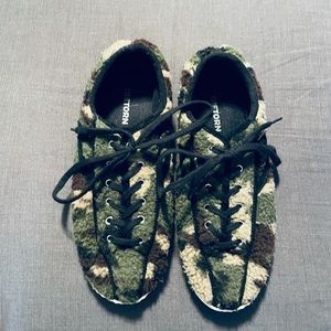 Camo Furry Sneakers! Super cute and like new!